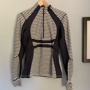 Lululemon athletica size 8 long sleeve